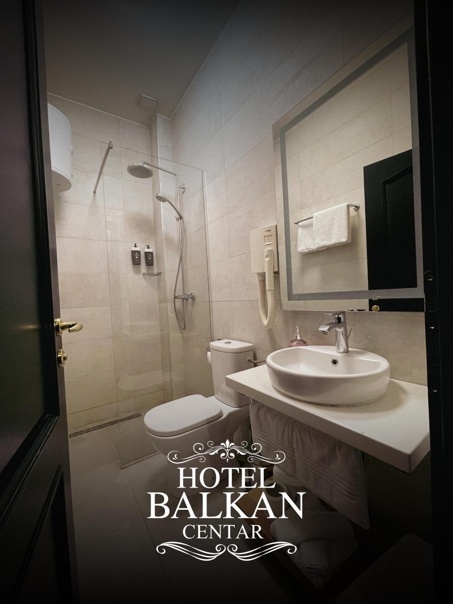 Hotel Balkan Centar Bijeljina Extérieur photo